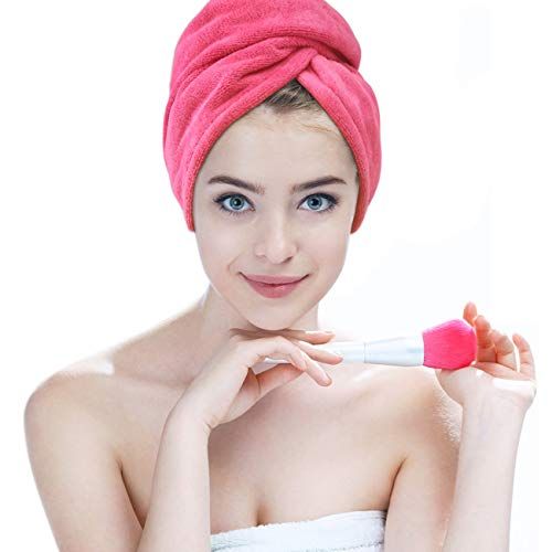 I benefici degli asciugamani in microfibra per i capelli