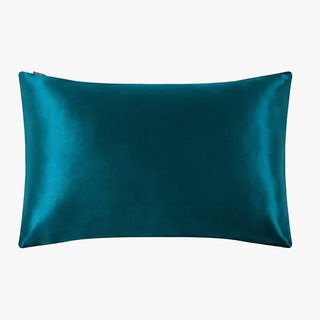 19 Momme Housewife Silk Pillowcase with Concealed Zip Closure