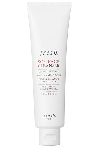 Soy Makeup Removing Face Wash