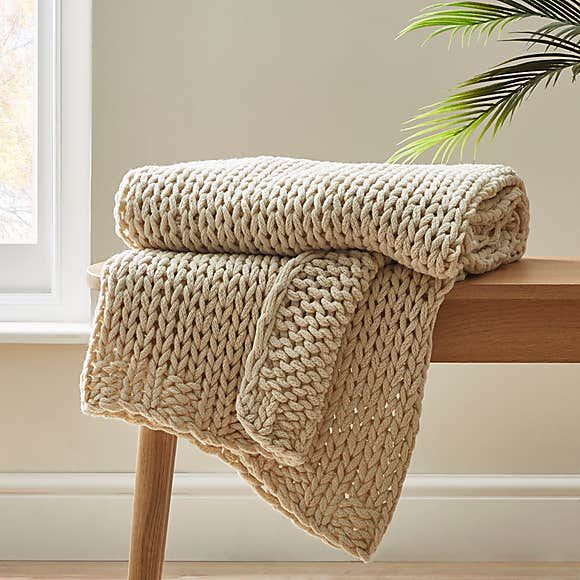 Chunky Hand-Knitted Natural Knit Throw