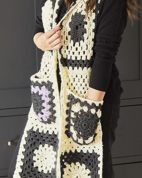 Granny Square Scarf Tutorial for Beginners