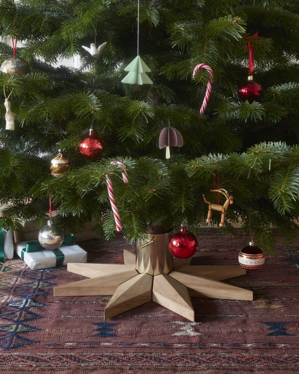 BLACK & DECKER REAL CHRISTMAS TREE SMART STAND RESERVOIR SZ EXTRA LARGE XL  11.5