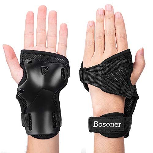 Best Wrist Guards You While Roller Skating