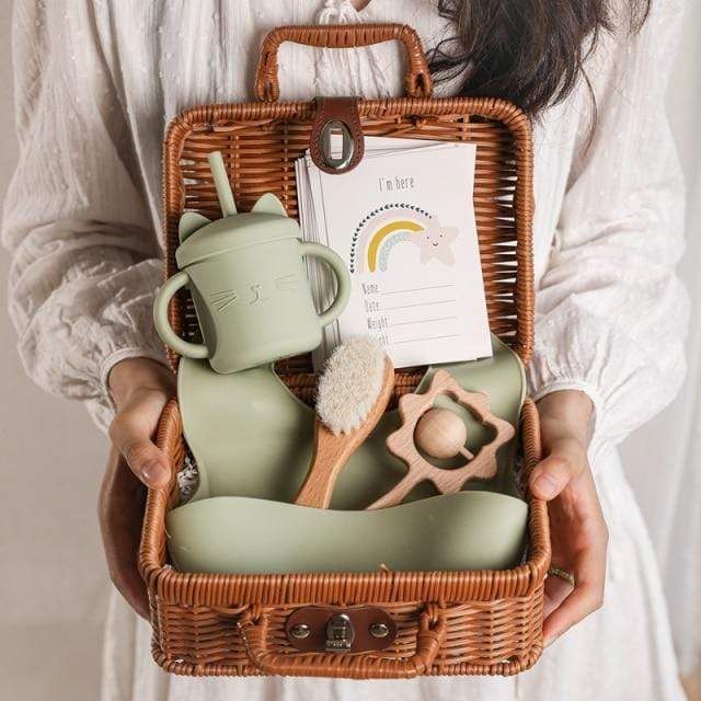Custom New Mom Gift Basket (Deluxe)