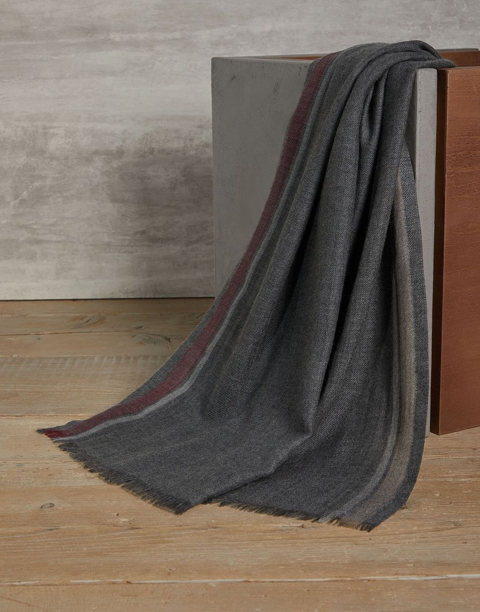 Cashmere batavia scarf with two-tone stripes