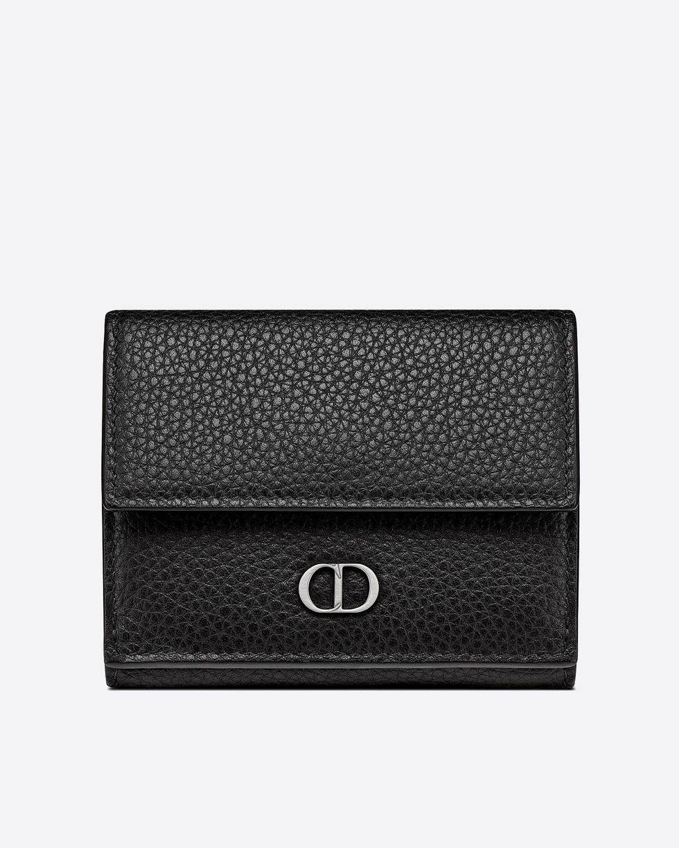 Dior男生皮夾推薦７：黑色顆粒小牛皮三摺錢包