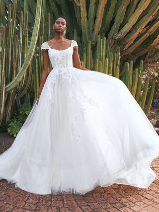 Bromo A-line wedding dress with short sleeves