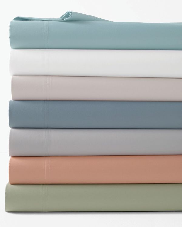 Wrinkle-Resistant Solid Sateen Sheets
