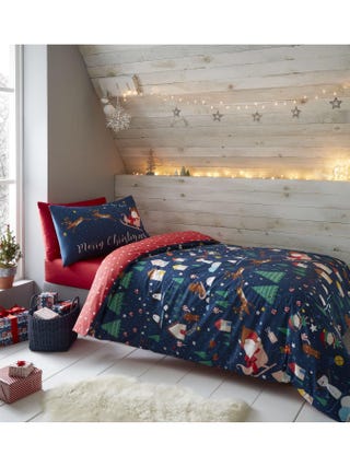 Santas Christmas Wonderland Glow In The Dark Duvet Set