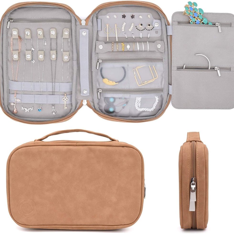 13 Best Travel Jewelry Cases : How to Store Jewelry When Traveling
