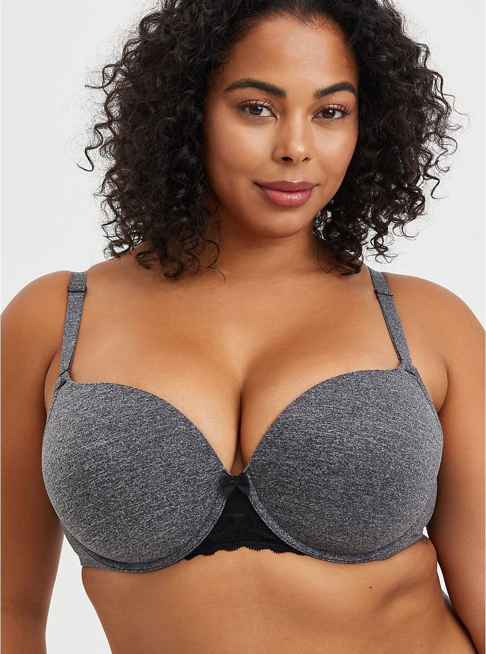 The Best Bra Brands for Women With Big