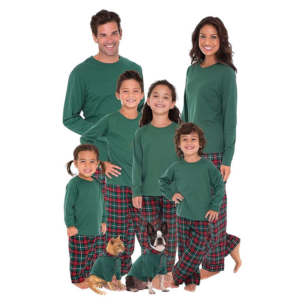 10 Best Matching Family Christmas Pajamas 2021 - Holiday Pajama Sets