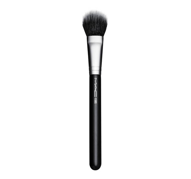 10 Best Bronzer Brushes For A Flawless Glow