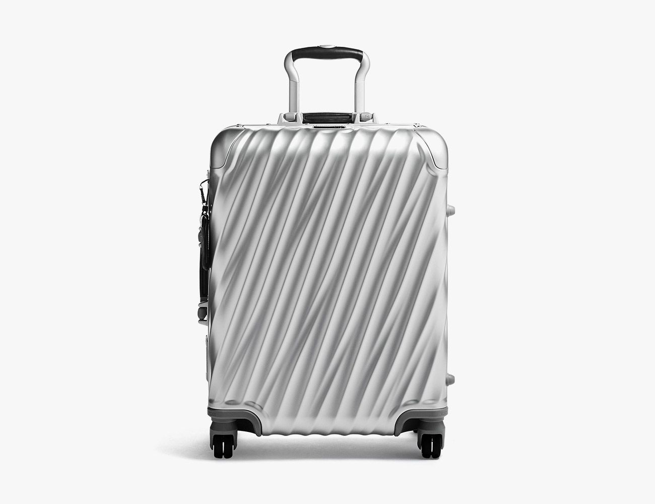 Review: How does the Autonomous Aluminum Carry-On Compare to