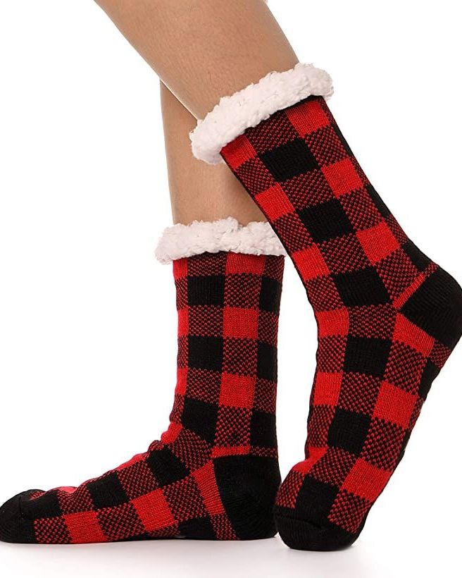 Loungeable christmas fluffy socks in red zig zags