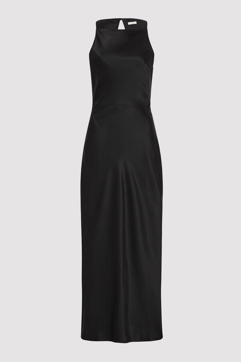 Kendall Jenner穿搭單品推薦：St. Agni絲質黑色洋裝