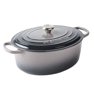 Le Creuset Signature Enameled Cast Iron Oval Dutch Oven Le Creuset Signature Enameled Cast Iron Oval Dutch Oven