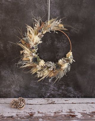 Wreath of dried flowers.