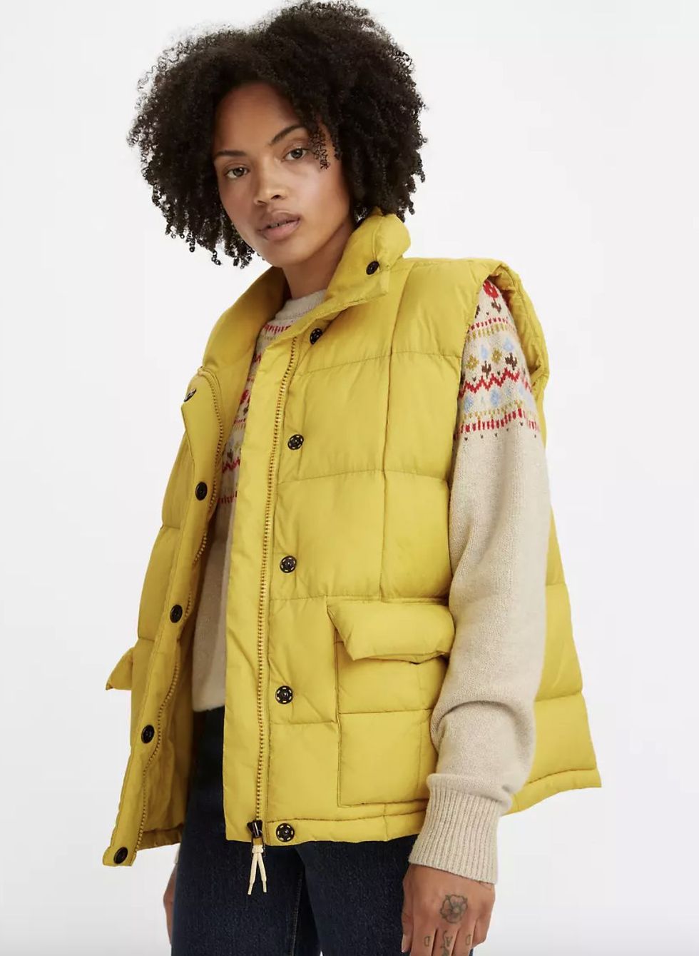 The Best Puffer Vests Outfits to Copy This Season