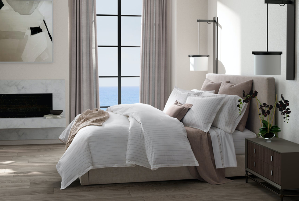 16 Best Luxury Bedding Sets 2022 - Where to Buy Luxury Bedding Online