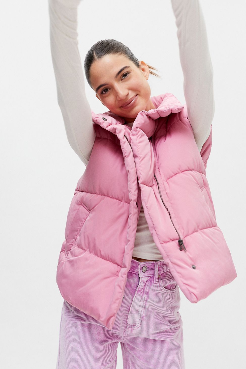 20 Best Puffer Vests for Women in 2022 - Quilted Outerwear Vests