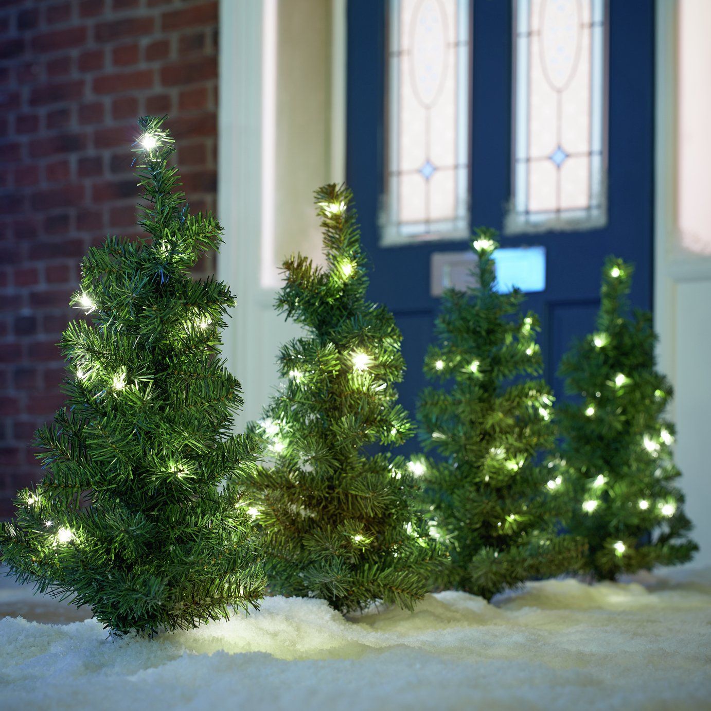 15 Outdoor Christmas Trees For Your Garden, Front Door, Porch