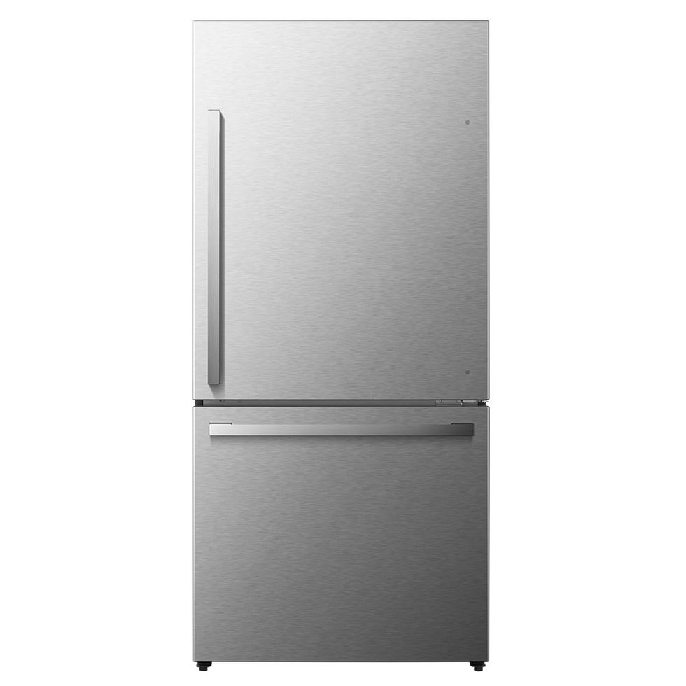 Hisense 17.2-Cubic-Foot Counter-Depth Bottom-Freezer Refrigerator with Ice Maker