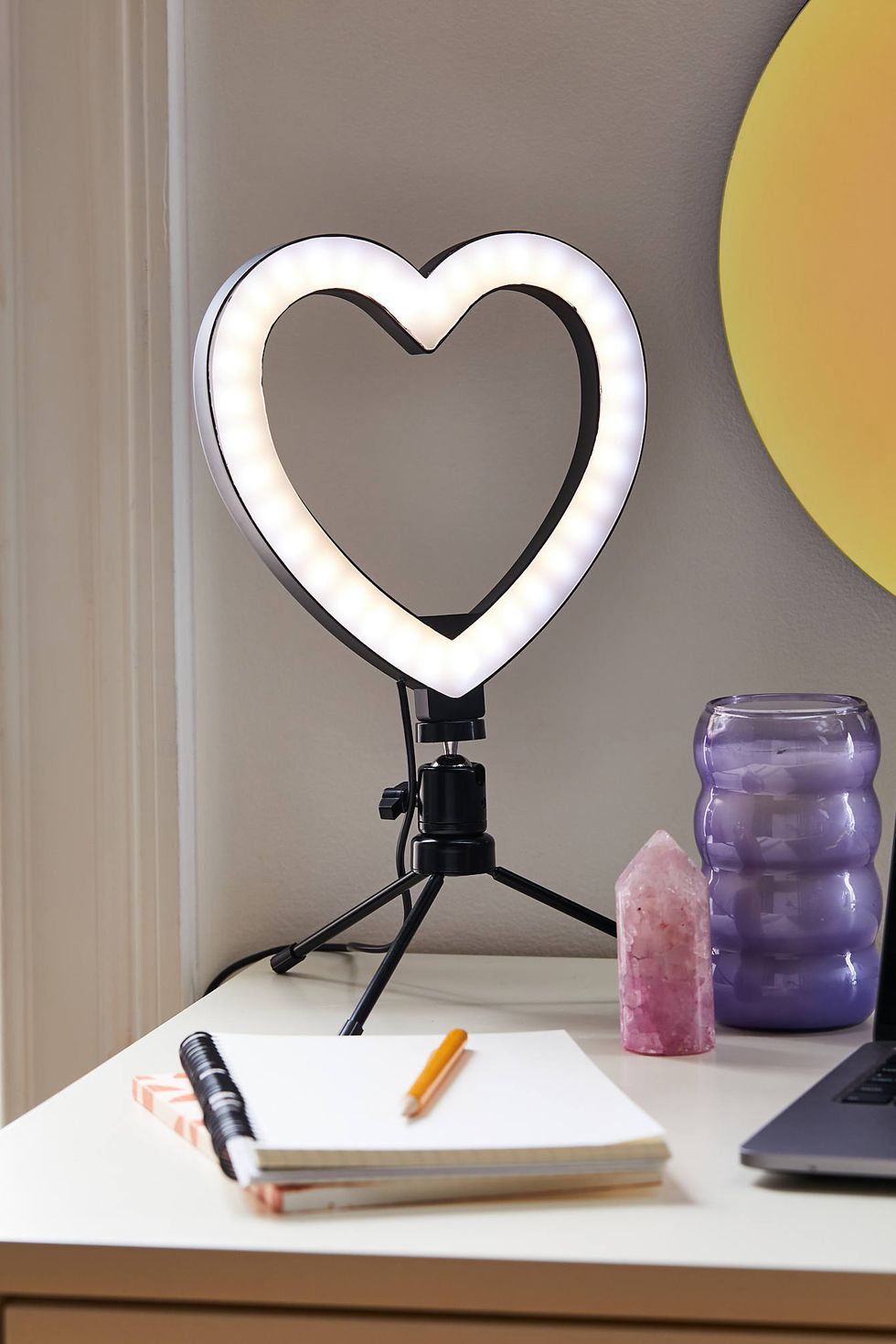 Brilliant Ideas Heart-Shaped Vlogging Ring Light