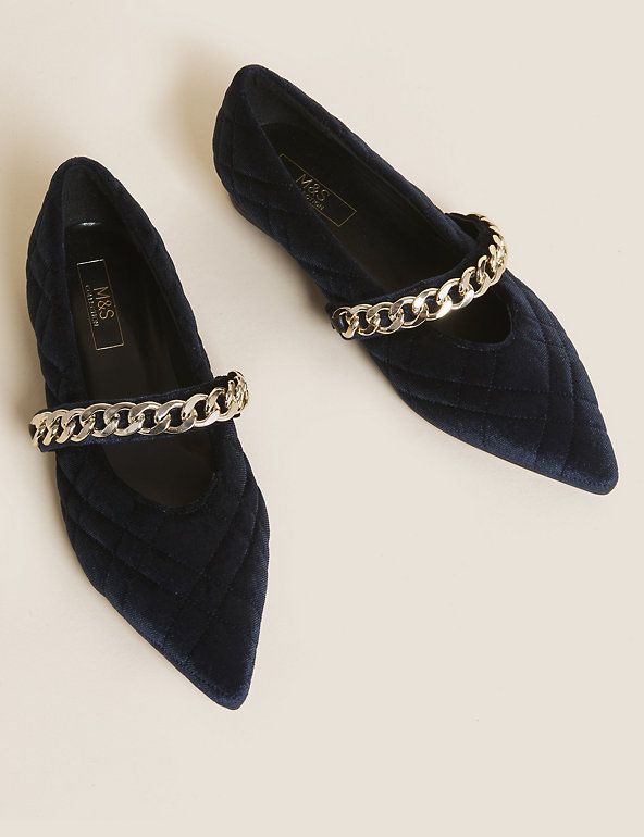 Black velvet 2024 flat shoes