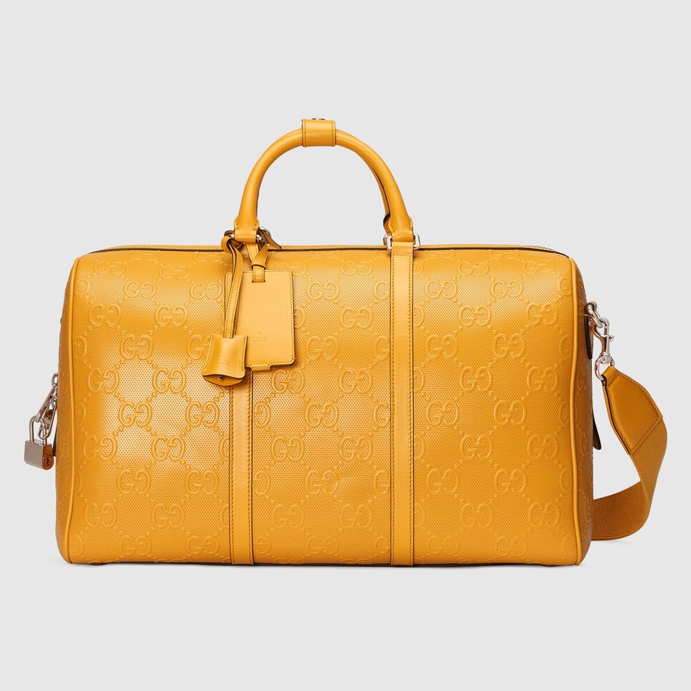 實用大容量精品包推薦3：Gucci Logo壓花黃色波士頓包