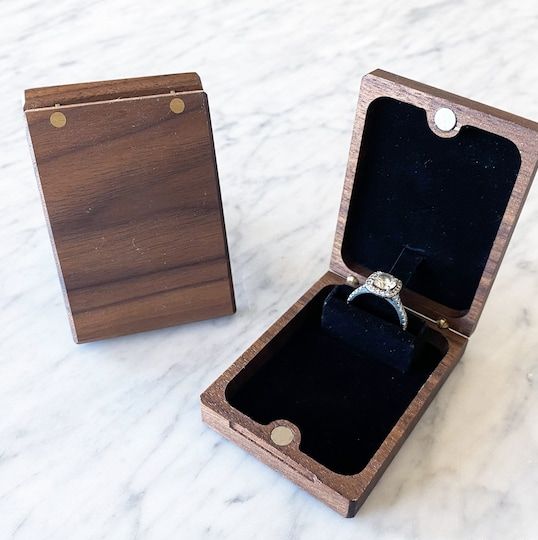 Flip-Up Engagement Ring Box