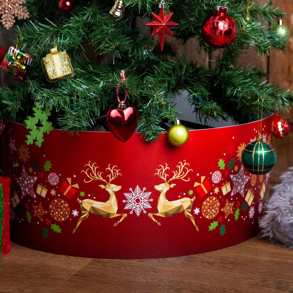 StrictlyChristmas Reindeer Christmas Tree Skirt 