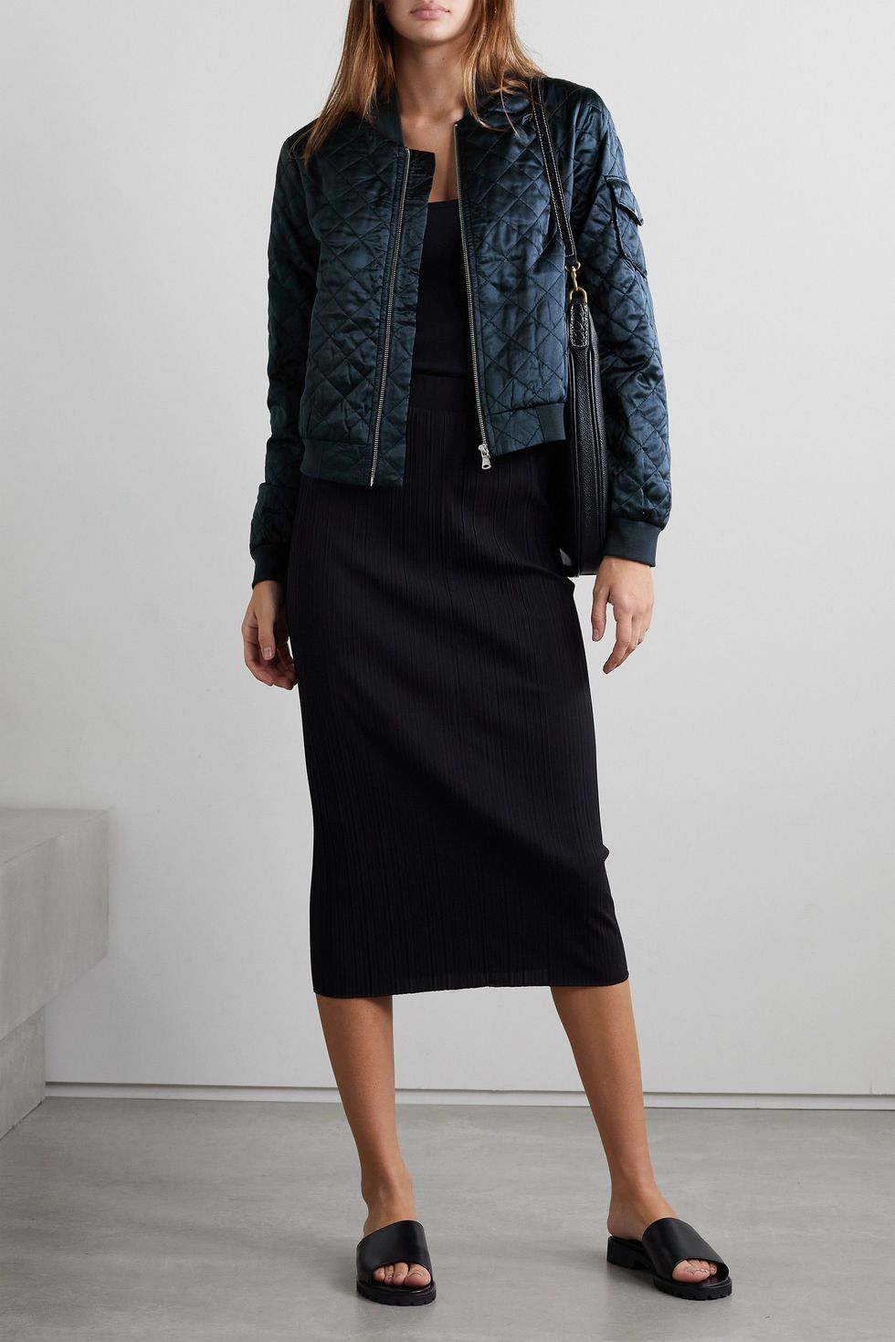 秋冬絎縫外套推薦16：Cami NYC綢緞絎縫飛行外套
