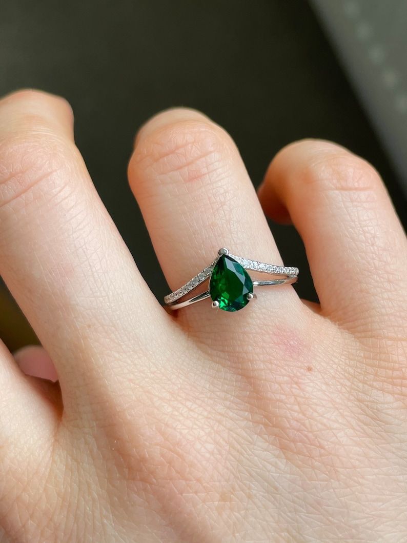 Vintage Emerald Pear Shaped Engagement Ring Silver