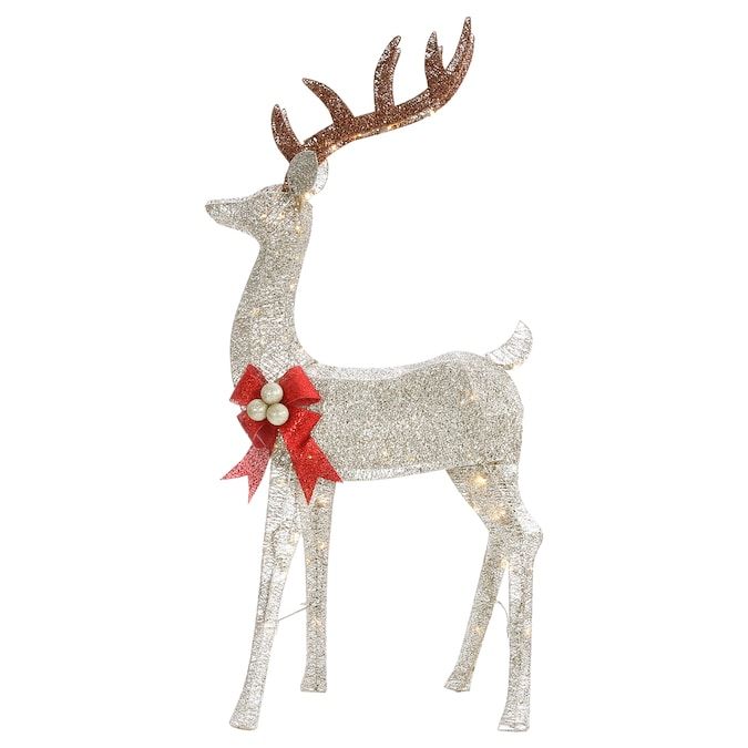12 Cheery Holiday Decor Picks You Can Get at Lowe’s