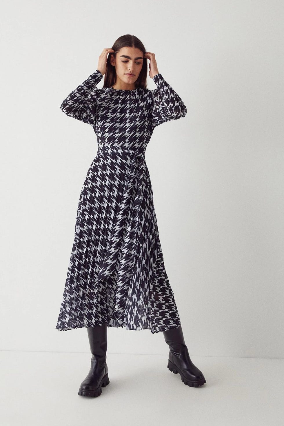Tie Waist Pleated Midi Dress
