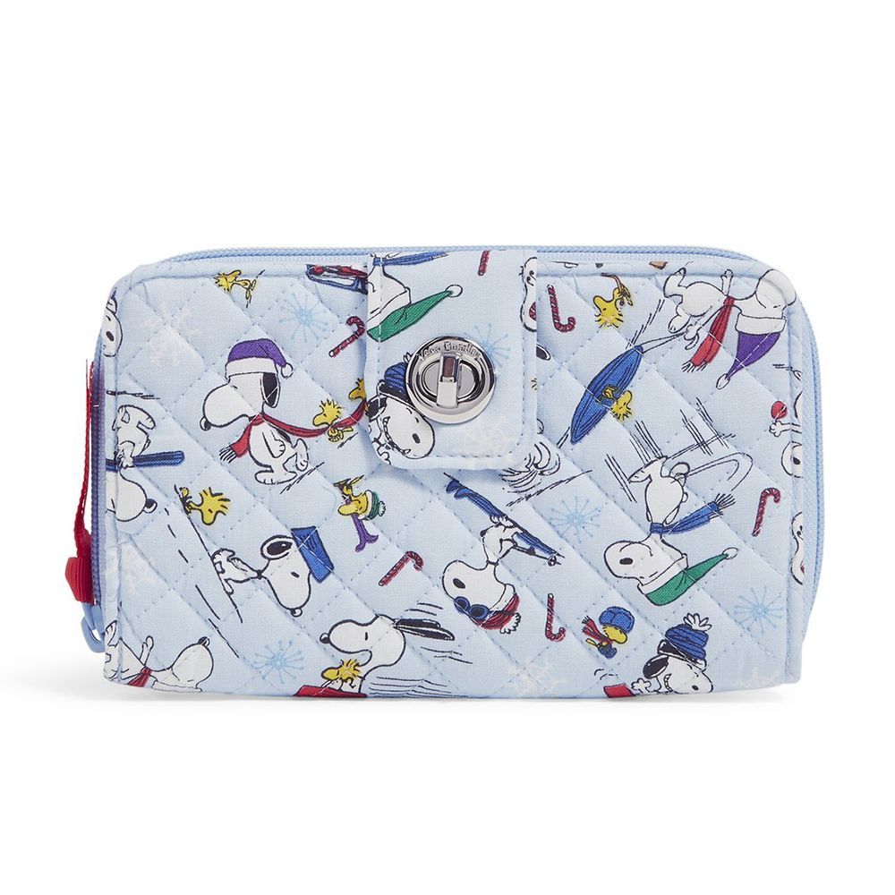Vera Bradley’s New Snoopy-Themed Holiday Collection Will Fill Your ...