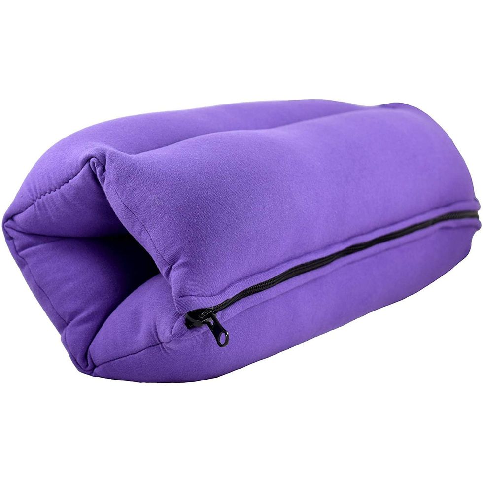 Zipparoll Pillow