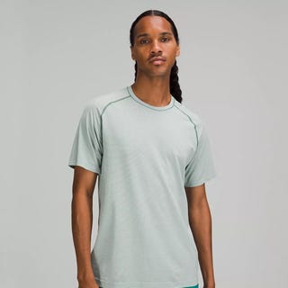 Lululemon Metal Vent Tech Short Sleeve 2.0 Lululemon Metal Vent Tech Short Sleeve 2.0