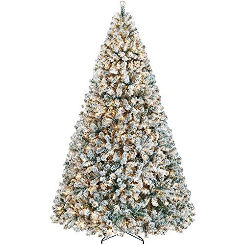 This Texas Mall Hosts the Country’s Biggest Indoor Christmas Tree
