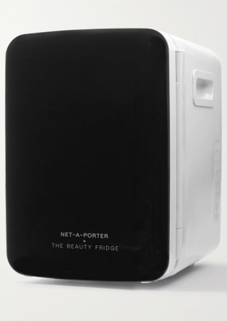 Net-a-Porter, a geladeira da beleza Net-a-Porter, a geladeira da beleza