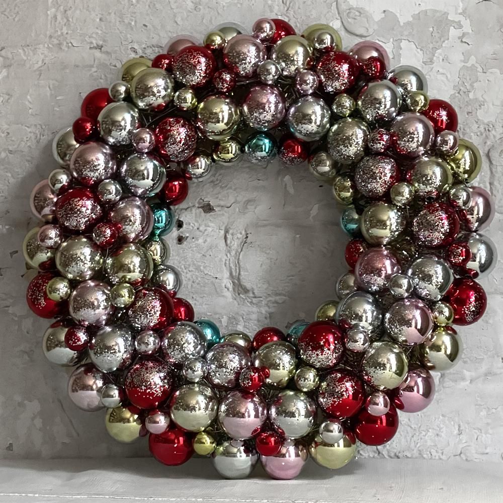 18" GREEN RED SILVER SPARKLY SHINY TINSEL Christmas Ornament BULB HOLIDAY Wreath 