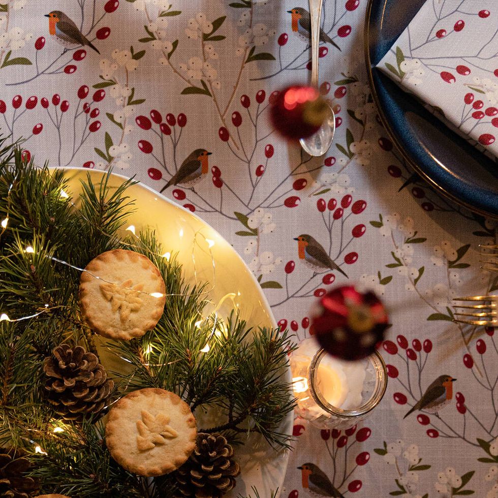 Luxury Christmas Tablecloth