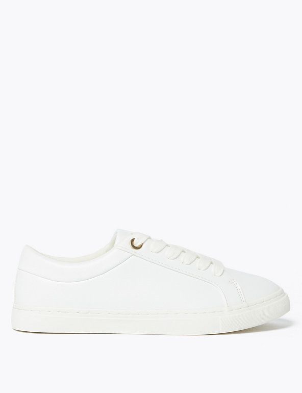 White trainers without store laces