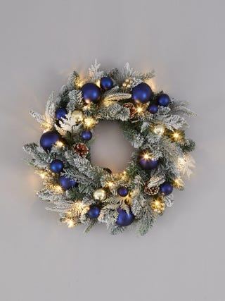 Pre-Lit Candlelight Christmas Wreath – 60 cm diameter