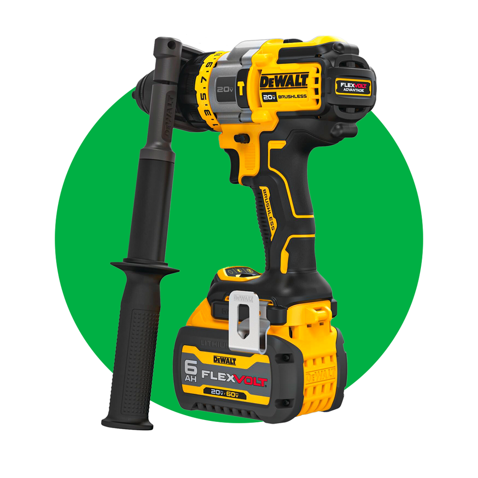 https://hips.hearstapps.com/vader-prod.s3.amazonaws.com/1637622564-dewalt-1637622555.png?crop=1xw:1xh;center,top&resize=980:*