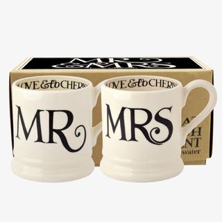 Black Toast 'Mr & Mrs' Set of 2 1/2 Pint Mugs