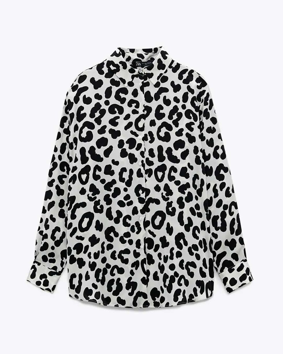 Camisa satinada de leopardo
