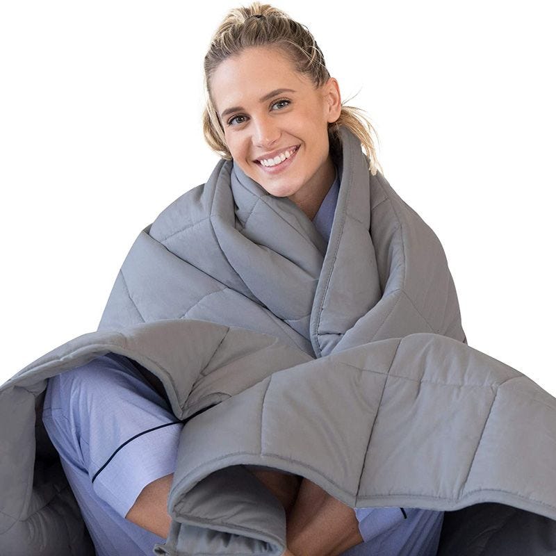 Pros And Cons Of A Weighted Blanket - Luna