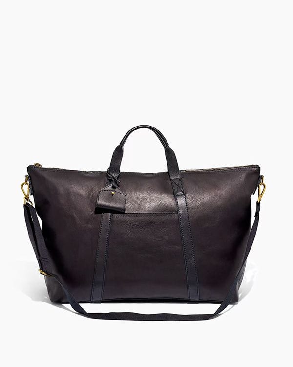 The Essential Overnight Bag in Leather The Essential Overnight Bag in Leather